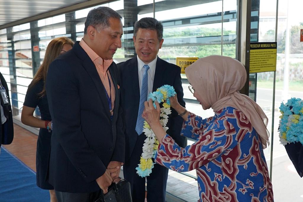 Siaran Pers Menparekraf Apresiasi Maskapai Indigo Airlines Terbang